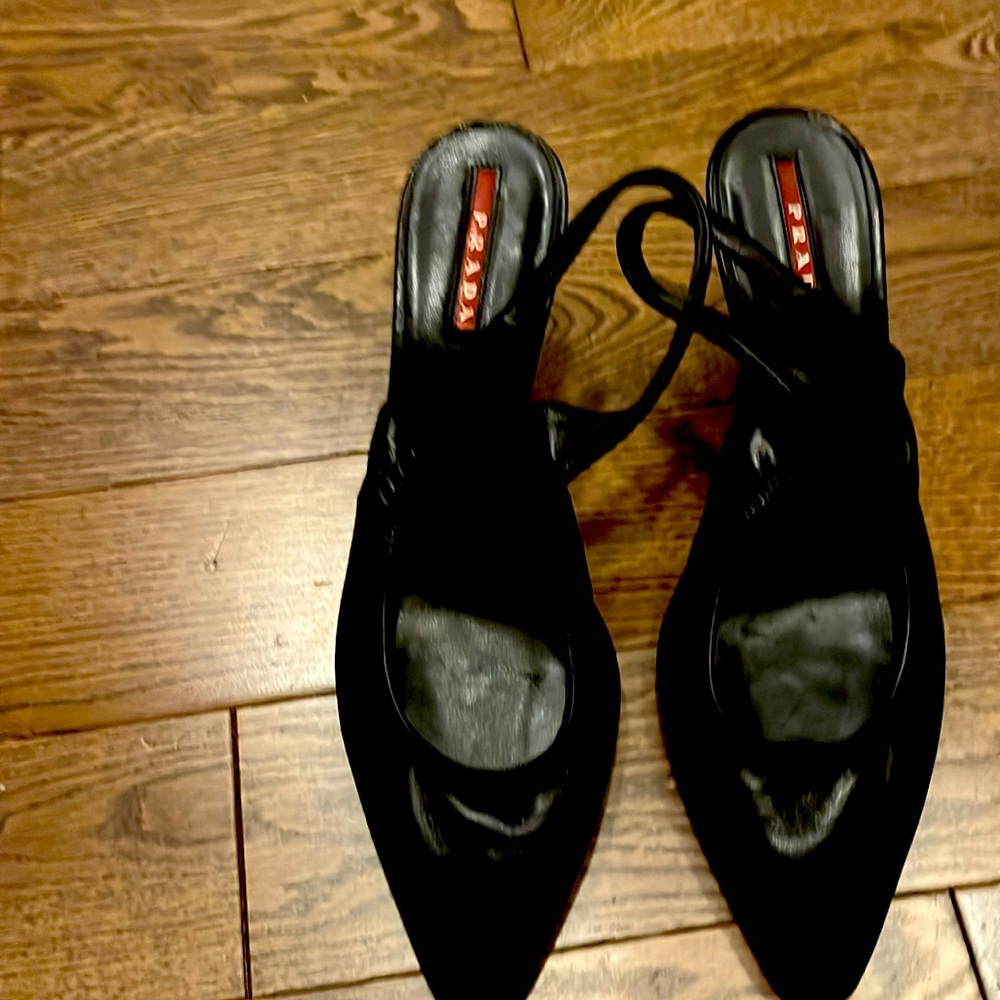 Prada soft black leather kitten heels